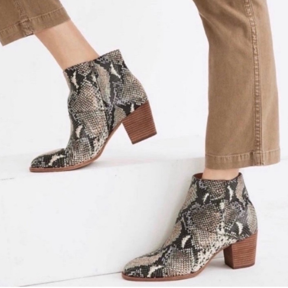 Madewell the Rosie Ankle Boot in Snake Embossed Leather Sz 9